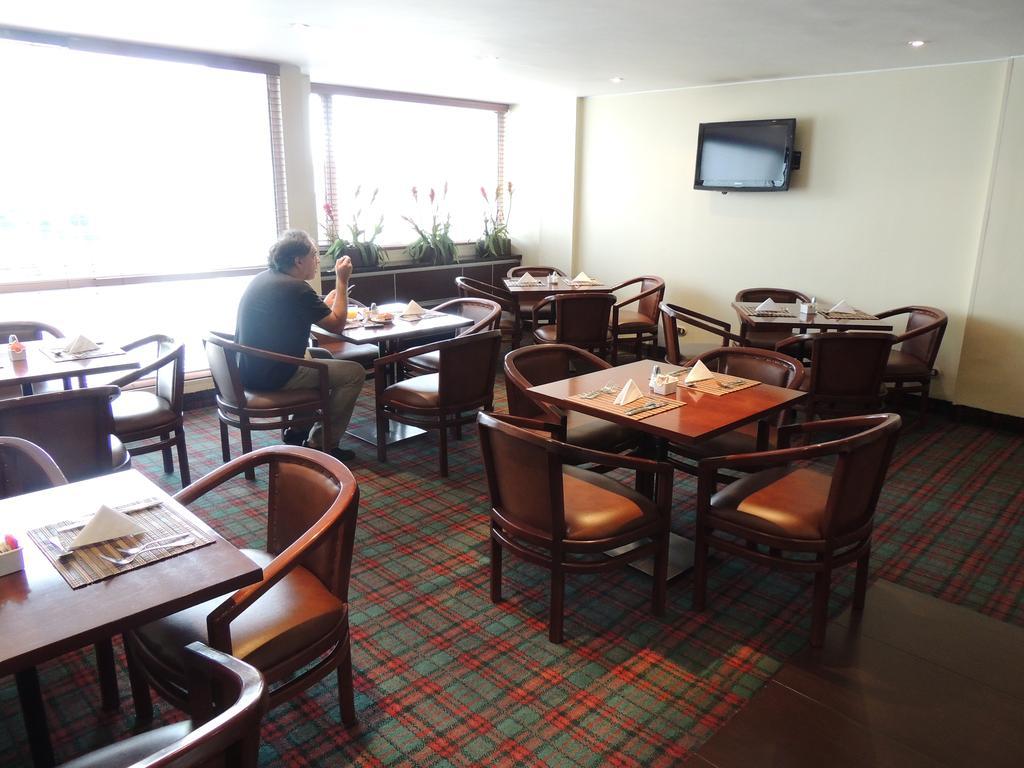 Hotel 51 Plaza Bogotá Pokoj fotografie